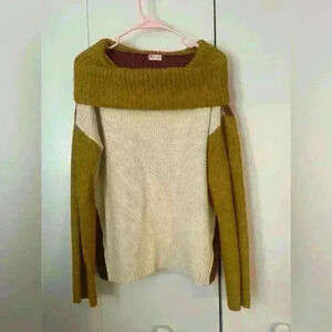 Cowl neck sweater size large